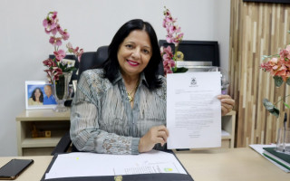 Deputada apresentou requerimento na sessão ordinária da última quarta-feira (20).