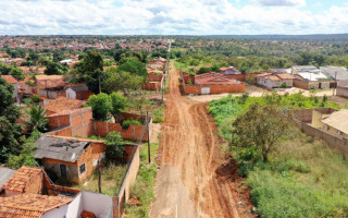O contrato de execução prevê aproximadamente 3 km de asfalto