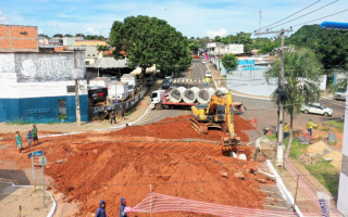 Cruzamento das ruas Treze de Maio, Castelo Branco e Getúlio Vargas