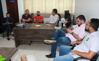 Damaso em reunião com vereadores de Araguaína 