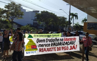 Professores paralisam atividades por dois dias em Araguaína  