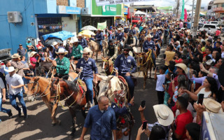 Cavalgada de Araguaína, realizada neste domingo, 5