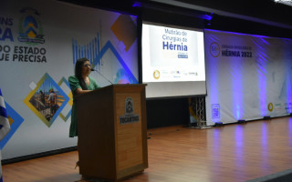 Alyne Mota destacou a importância da parceria com a Sociedade Brasileira de Hérnia