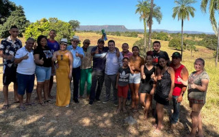 No sudeste do estado, Ronaldo Dimas se reúne com apoiadores e a comunidade local.