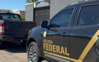 A Polícia Federal cumpriu, nesta quarta-feira (22), mandados de busca e apreensão 