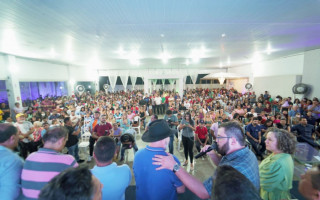 O evento reuniu líderes políticos, pré-candidatos e a comunidade.