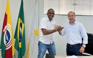 Prefeito Wagner Rodrigues escolheu vereador Soldado Alcivan como novo líder de governo. 