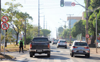 Para quem está na Av. Filadélfia, as conversões à esquerda nesses trechos estão proibidas