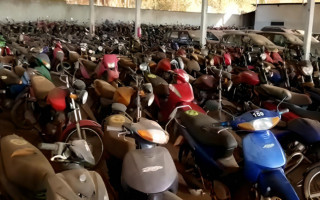 Serão leiloados aproximadamente 524 veículos conservados e sucatas.