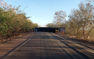 Km 750, da BR-153, está totalmente interdidato. 