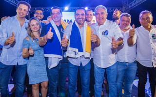 O evento ocorreu na noite desta quinta-feira, 18, no estacionamento da casa de eventos, Seven.