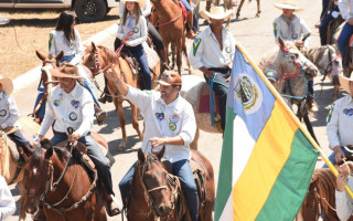 Wanderlei participou da cavalgada de Brasilândia neste domingo, 28.