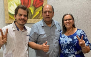 Neif Rocha Queiroz Gomes e Núbia Marinho, declararam apoio ao candidato a deputado estadual Gipão.