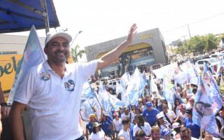 Wanderlei Barbosa participa de caminhada em Araguaína. 