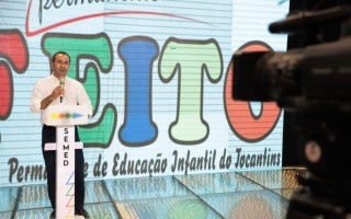 A transmissão pelo Youtube, na página da Diretoria de Formação Continuada da Secretaria da Educação, foi dividida no período matutino e vespertino e segue disponível para visualização