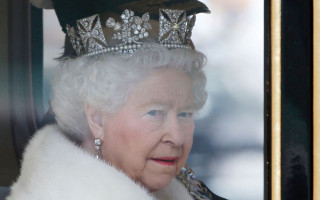 A Rainha Elizabeth II, monarca do Reino Unido da Grã-Bretanha e Irlanda do Norte, morreu hoje (8), aos 96 anos,