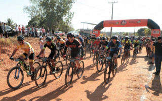 Prova do 5º Desafio Carvalho de Ciclismo de Moutain Bike foi nessa manhã de domingo, 11.