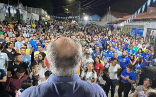 Dimas participou de reunião política do candidato a deputado estadual Marcus Marcelo.