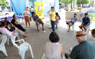 Durante a roda de conversa, os moradores em situação de rua relataram sobre problemas emocionais enfrentados por eles.