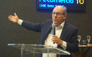 Ronaldo Dimas durante evento na Fecomércio.