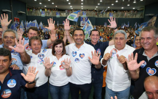 A reunião contou com lideranças locais, regionais e moradores da região.