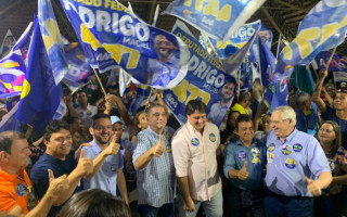 Amastha lembrou aos presentes que o mandato será compartilhado com Stival