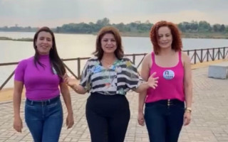 Verônica Fontoura, ao centro, é candidata a deputada federal pelo Podemos. 