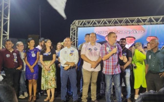 Amastha participou de reunião do candidato Gipão na noite desta segunda-feira, 26, em Araguaína.