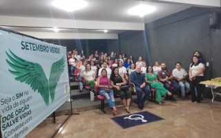  Participaram estudantes e profissionais da área da saúde