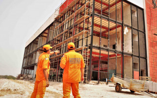 Novo prédio dos bombeiros, onde ficará toda parte administrativa da corporação, é uma construção com três pavimentos