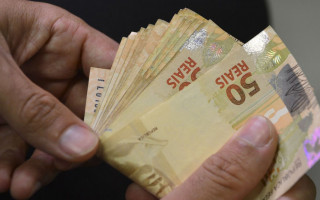 O pagamento do abono salarial de 2022 será feito de 15 de fevereiro a 15 de agosto.