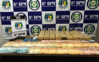 Todo o material apreendido foi encaminhado à Delegacia de Polícia Civil.