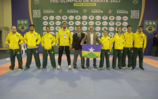 Delegação rondoniense solenidade de abertura do Pré-Olímpico Nacional de Karatê