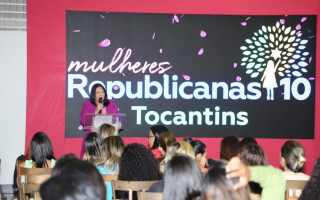 Em sua fala, Valderez agradeceu ao Governador e parabenizou pelo compromisso de incluir mulheres na política partidária.