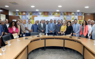 Encontro ocorreu no Palácio Araguaia e contou com a presença dos profissionais da imprensa tocantinense