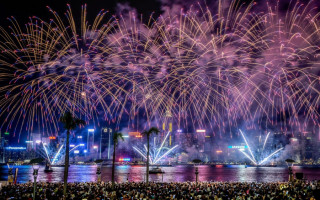 Fogos de artifícios na virada do Ano no Rio 