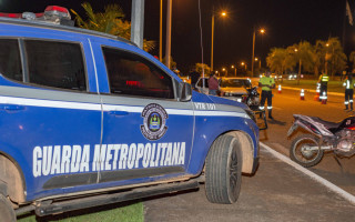 São oferecidas 100 vagas para o cargo de guarda metropolitano.