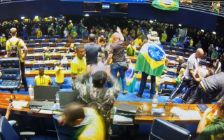 Plenário do Senado foi alvo de vandalismo 