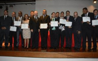 Os vereadores que receberam a diplomação nesta manhã foram: Terciliano Gomes (SD), Marcus Marcelo (PR), Geraldo Silva (PMDB), Gipão (PR), Ferreirinha (PMDB), Divino Bethania Jr. (PROS), Soldado Alcivan (PP), Israel da Terezona (PDT), Enoque Neto (PSL), Gi