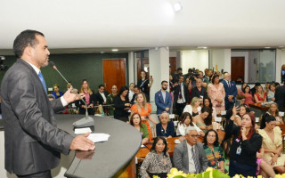 Wanderlei Barbosa na posse dos deputados 