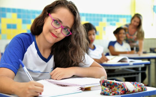 Estão sendo ofertadas 180 mil vagas para estudantes na rede estadual de ensino