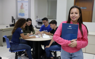 Vagas são voltadas a estudantes de nível médio, técnico e superior.