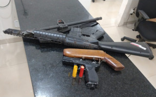 Armas apreendidas com suspeito de violência doméstica em Araguaína