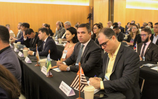 Participantes no auditório do evento em Brasília