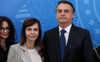 Professora Dorinha ao lado de Bolsonaro 