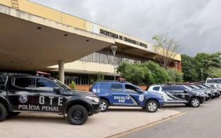 Foram entregues cinco Dusters, sendo duas para o sistema socioeducativo, três para a polícia penal e duas L200 Triton para o GTE
