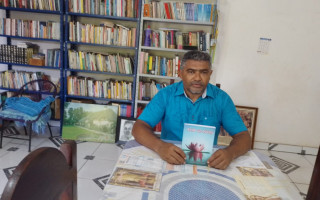  O escritor José Benilson está com novo livro na praça.