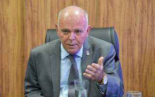 Desembargador Helvécio de Brito Maia Neto apresentou dados a profissionais da imprensa. 