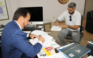 Carlos Humberto Lima e Jonatas Dias Morais assinam contrato de incentivo fiscal