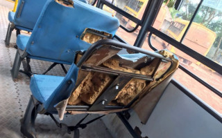 Dos 18 veículos veículos que compõem a frota do transporte escolar de Bandeirantes, 17 foram considerados inaptos. 